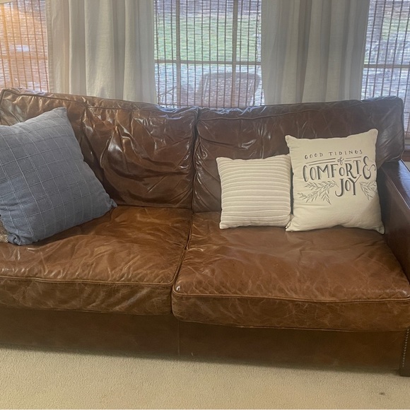 Striped Magnolia pillow - Picture 2 of 2